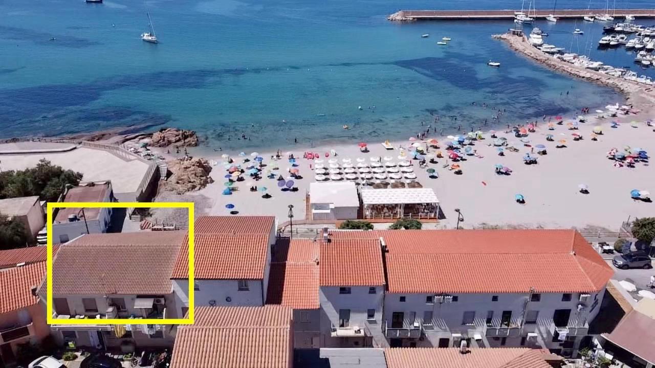 Casetta al mare Isola Rossa Esterno foto